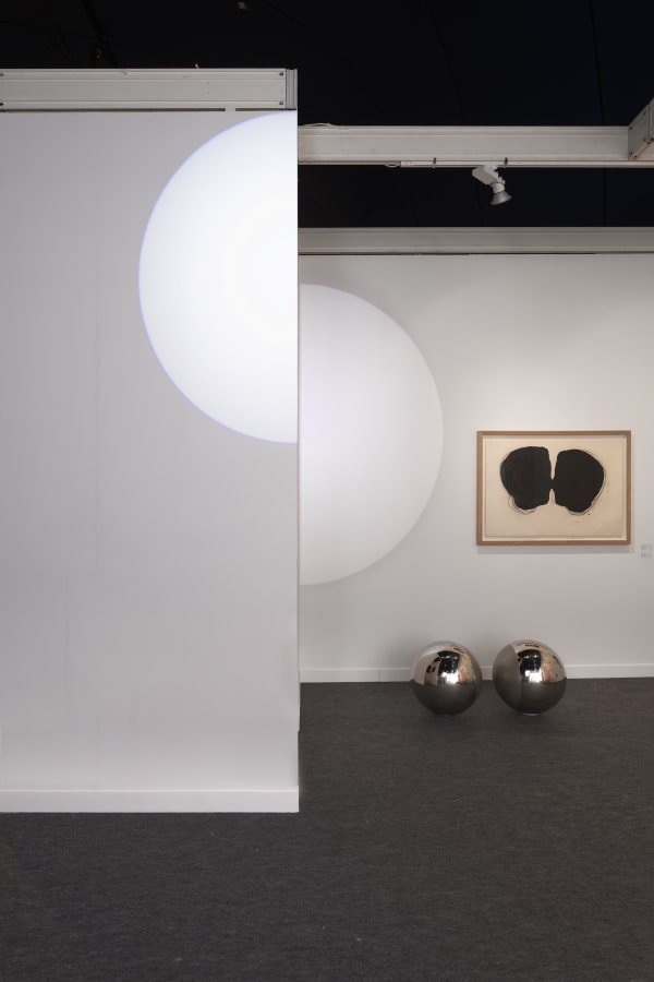 FIAC 2021 John M ARMLEDER, Cécile BART, Jean Charles BLAIS, Pier Paolo CALZOLARI, Jennifer DOUZENEL, Minjung KIM, François MORELLET, Pascal PINAUD, Vladimir SKODA, Xavier THEUNIS, Gérard TRAQUANDI, Michel VERJUX, Claude VIALLAT. © Aurélien Mole