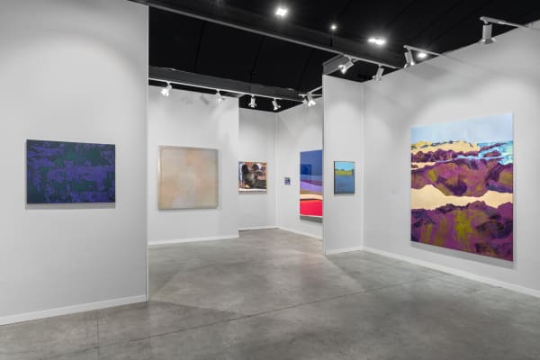 Vue du stand Art Paris Art Fair 2023 Grand Palais Éphémère Courtesy des artistes et de la galerie Catherine Issert © Nicolas Brasseur