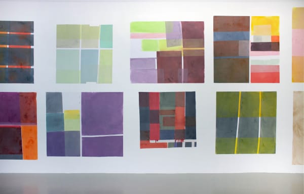 Cécile BART Non prémédités 1 à 10, 2008/2021 peinture aux résines alkydes, Tergal « Plein Jour » dimensions variables Collection Cécile Bart © photo eac.