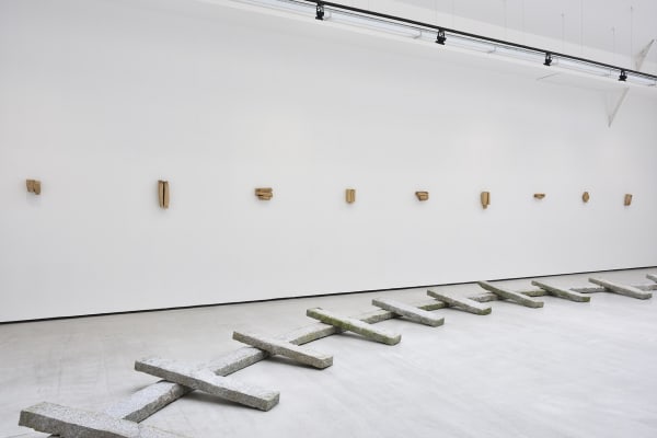 Richard Nonas (PARENTHESIS); (corner to corner, in place) 17.10-23.11.2019