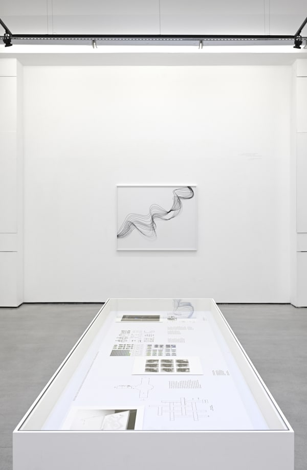 Les géométries de l'esprit, image latente, de Marina Gadonneix avec Victor Rambaud. Photo : Rebecca Fanuele.