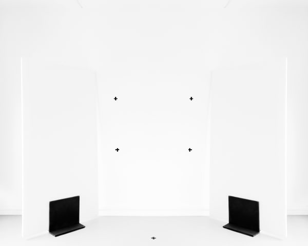 Marina Gadonneix Untitled (Classroom, Lynne Cohen), 2015 Impression pigmentaire sur papier Hahnemühle Silk Baryta Contrecollée sur aluminium, encadrée avec réhausse et verre 112 x 135 cm 53 1/8 x 44 1/8 inches Encadré 115 x 138 x 5 cm Edition of 3 (#1/3)