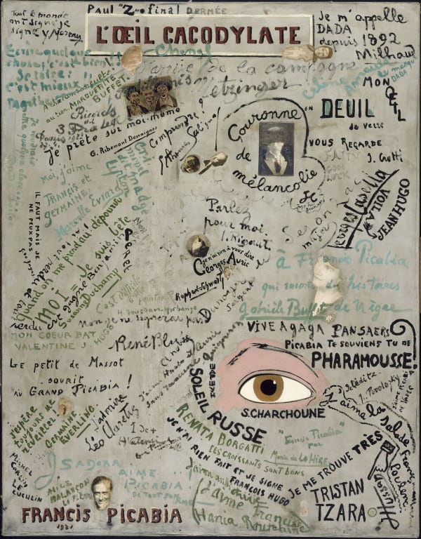 Francis Picabia, L’Œil cacodylate, 1921. Huile sur toile et collage photographique, 148,6 × 117,4 cm. Paraphes de Marcel Duchamp, Tristan Tzara, Gabrielle Buffet, Georges Ribemont-Dessaignes, Marthe Chenal etc. Paris, Centre Pompidou - Musée national d'art moderne - Centre de création industrielle © Adagp, Paris 2021 / photo © Centre Pompidou, MNAM-CCI, Dist. RMN-Grand Palais / Jacques Faujou