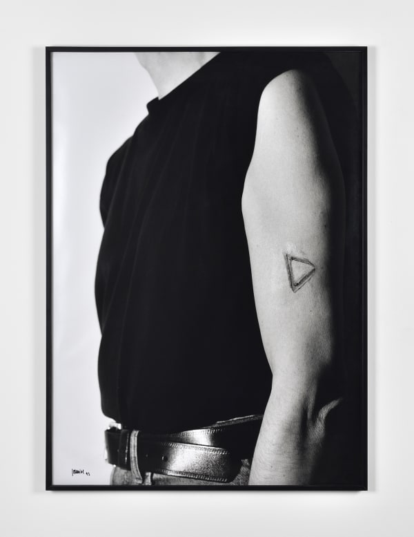 Michel Journiac Icône de marquage (ou Marquage au présent), 1993 Tirage argentique d'époque sur papier MUCEM, © ADAGP Michel Journiac, © Photo: Rebecca Fanuele.Courtoisie de l’artiste et de la Galerie Christophe Gaillard.