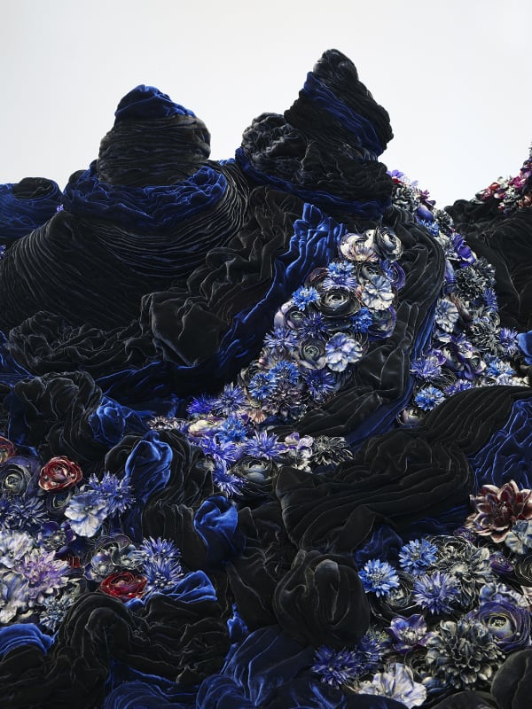 Petah Coyne Untitled #1379 (The Doctor’s Wife) (detail), 1997-2018 73.5 x 96 x 195 inches (186.7 x 243.8 x 495.3 cm)