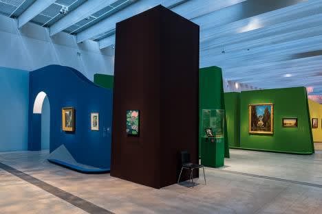 Scénographie de l'exposition « Paysage. Fenêtre sur la nature » conçue par Laurent Pernot, en collaboration avec Mathis Boucher. © Louvre-Lens / Laurent Lamacz