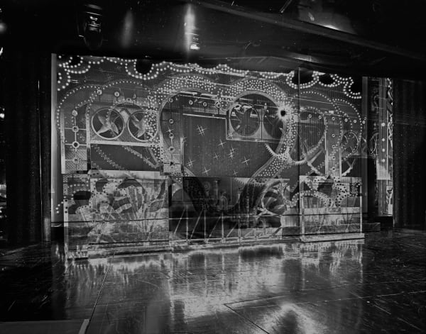 Valérie Belin , The Mirage (série Yohoho’s pictures-scènes-décors), 2011