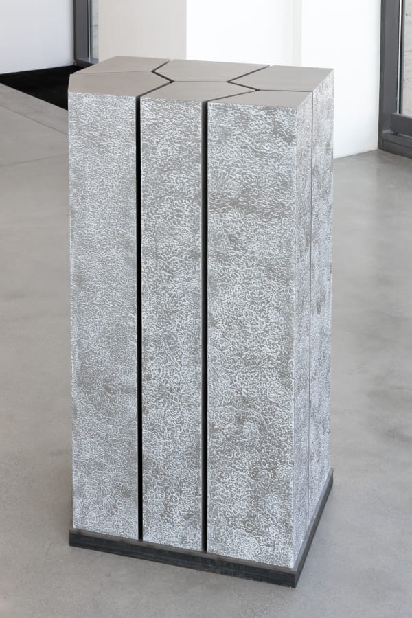 Richard Deacon About Us (White), 2024 Painted and lacquered stainless steel on mild steel base 148 x 76 x 56 cm 58 1/4 x 29 7/8 x 22 in