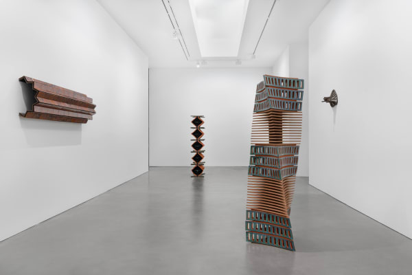 Installation view, Leunora Salihu's sculptures at Galerie Thomas Schulte, Berlin, 2023