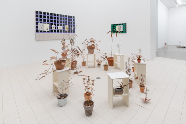 Installation view, exhibition "Narrativas Circulares" by José Montealegre, Galerie Thomas Schulte, 2023