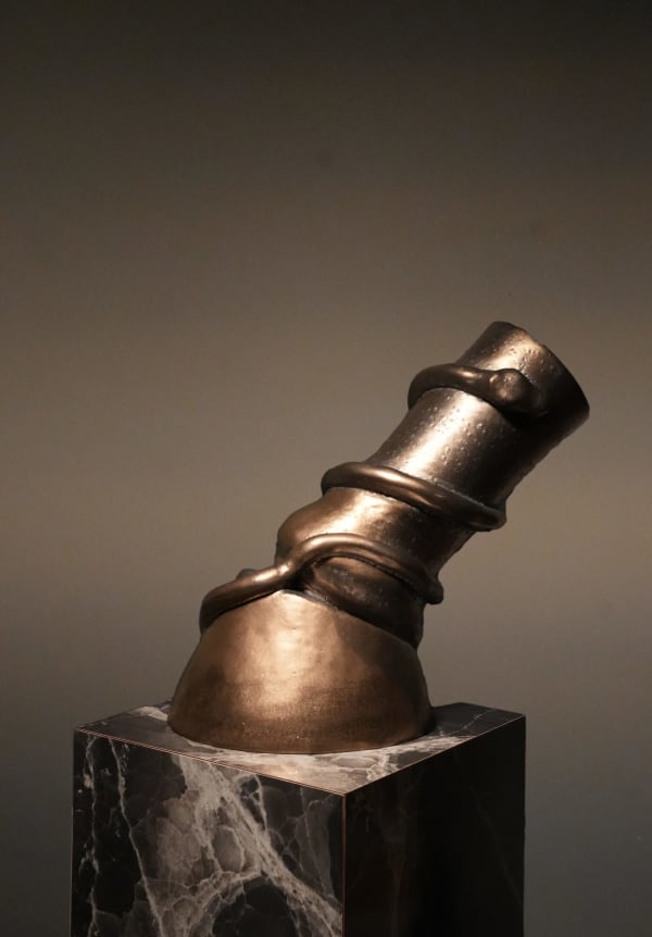 In support of Topical Cream’s New York Girls Writing Circle, Henke has donated “Spaziergang in Lemgo,” 2020. Glazed ceramic, 16 x 6 x 9 inches. Courtesy of the artist and Bortolami Gallery New York.