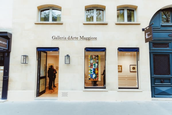 , serif;">© Maggiore gam | Entrance Maggiore gallery in Paris