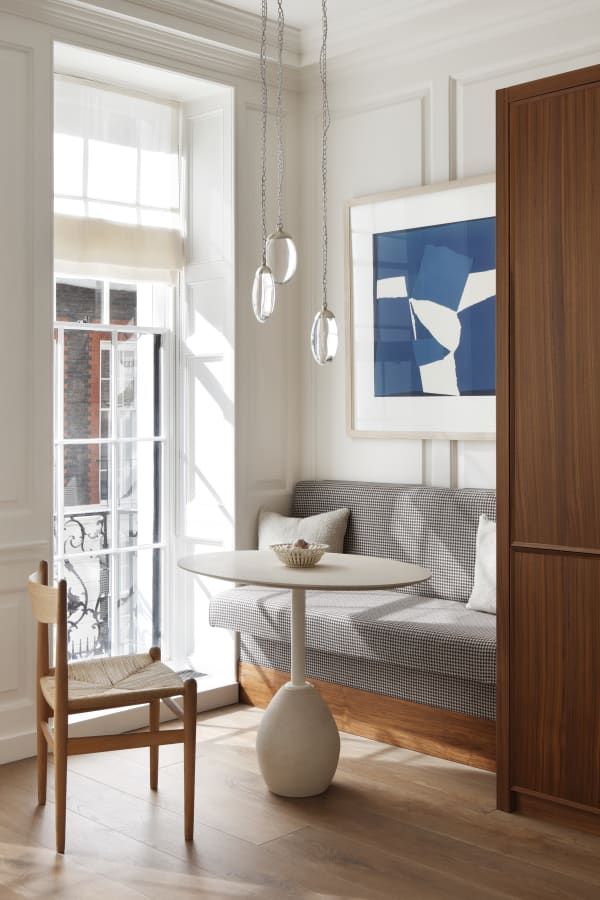 Interior Design: Ansell Studio Art Advisory: The Art Register Photography: Alexander James