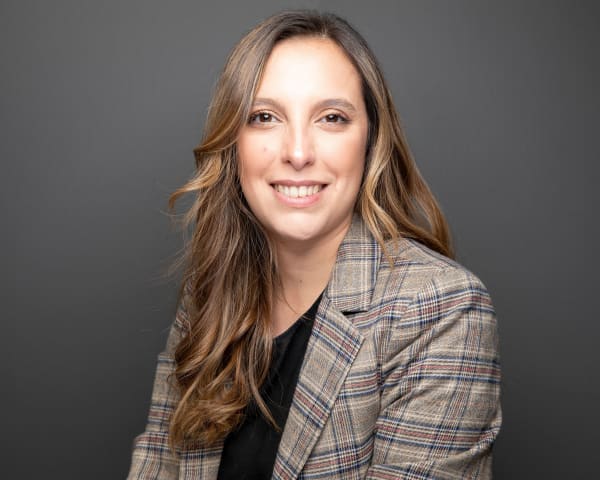 Carolina Behrends, Art Consultant