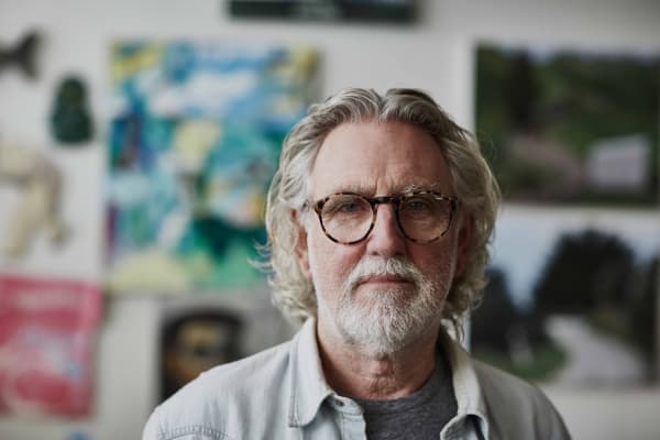 Dick Frizzell Contributes Cash Prize to Surrey Hotel-Newsroom Award