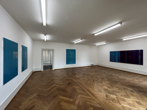 Emmanuel Van der Auwera, Memento 32 (Capitol Red), 2021, Newspaper .3mm aluminum offset plates mounted on aluminum frame, 132 x 288 x 3.5 cm - 52 x 113 3/8 x 1 3/8 in