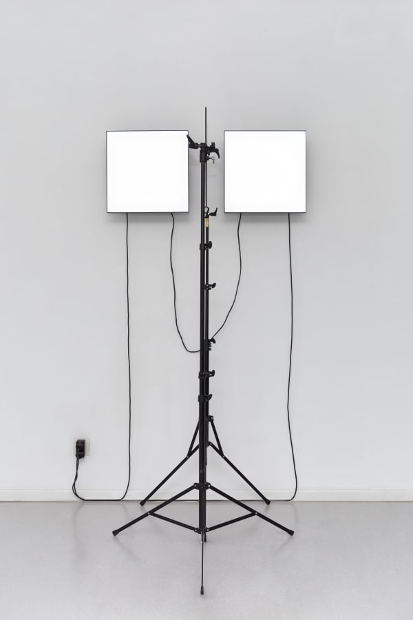 Emmanuel Van der Auwera: VideoSculpture XXI (Vegas), 2019 2 x Manipulated LCD screens, 2 x Tripods, 1 x Plexiglass, cables, HD Video (15 minute loop) 181 x 96 x 75 cm 71 1/4 x 37 3/4 x 29 1/2 in