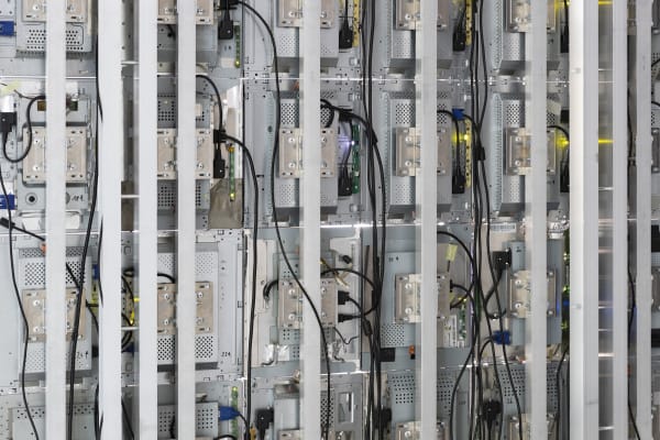 PRESS | Emmanuel Van der Auwera