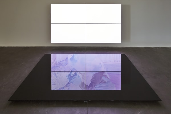 Emmanuel Van der Auwera, VideoSculpture XIV (Shudder), 2017, installation view SIGNAL_Espace(s) Réciproque(s), Friche la Belle de Mai, Marseille, 2020. Photo: JeanchristopheLETT