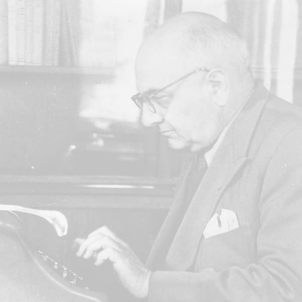 ألبرتو سافينيو