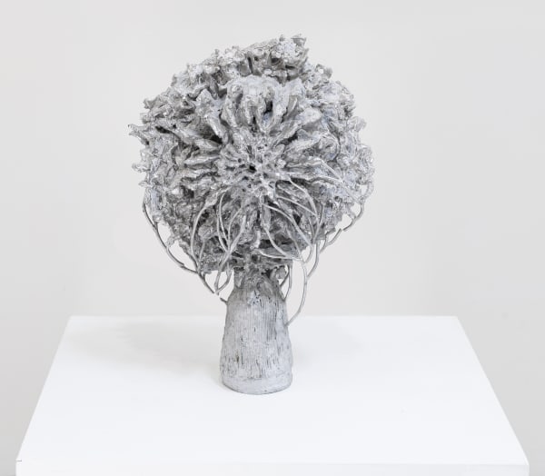 Antonia Kuo Isis, 2023-2025 Cast aluminum, ceramic, on steel and dyed linen plinth 21 1/2 x 14 2/5 x 6 inches 54 x 36 x 15 cm