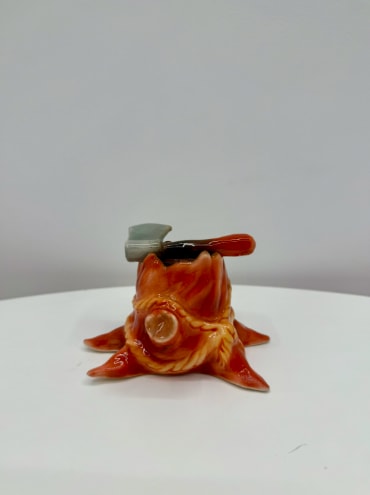 Emily Harter (b. 1997) Stump (axe down), 2022 Slipcast porcelain 5 x 5 x 4 inches 12 x 12 x 10 cm EEH083