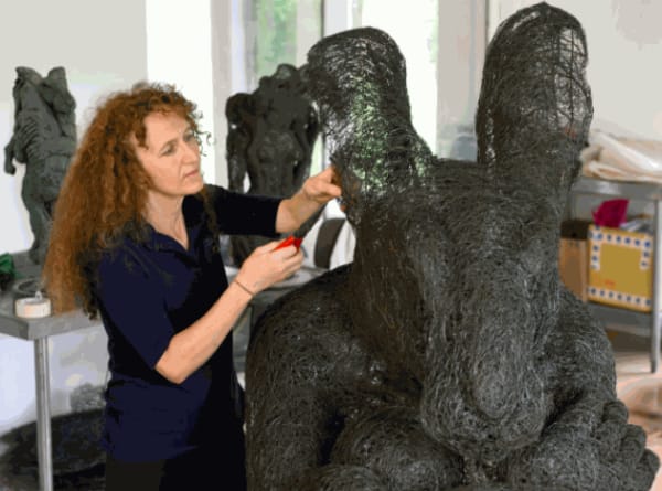 Sophie Ryder - Crawling, 1999