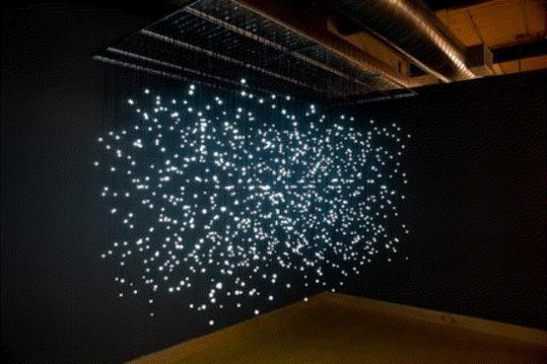 Jim Campbell Exploded View 2010 / photo Derek Weidl