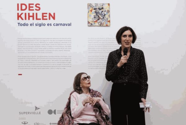 Homenajean a la artista “secreta” más longeva de la Argentina que realizó su obra en silencio a lo largo de...