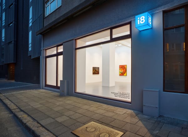 i8 Gallery