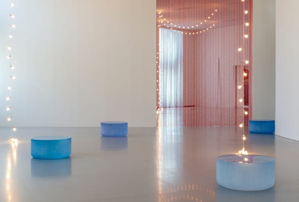 Photo: Heinz Peter Knes / Photo: Marc Domage Installation views, ‘Felix Gonzalez-Torres and Roni Horn,’ Bourse de Commerce, Paris, 2022...