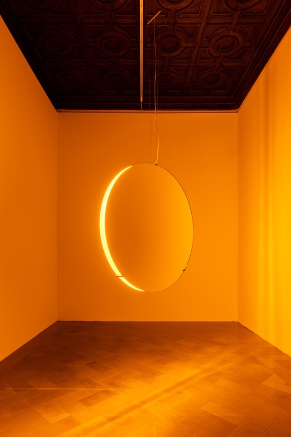Installation view: Olafur Eliasson: Nel tuo tempo, Fondazione Palazzo Strozzi, Florence, Italy, 2022. Photo: Ela Bialkowska, OKNO Studio. Metapurse; Courtesy...
