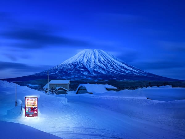 Eiji Ohashi - Roadside Lights 133, 2022