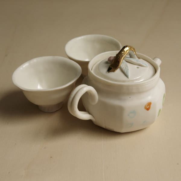 haruka matsuo - octagon white teapot set with 2 cups (D)