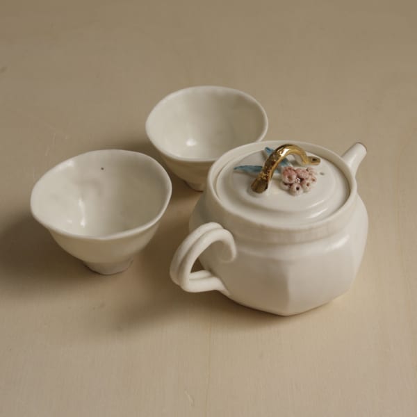 haruka matsuo - octagon white teapot set with 2 cups (E)