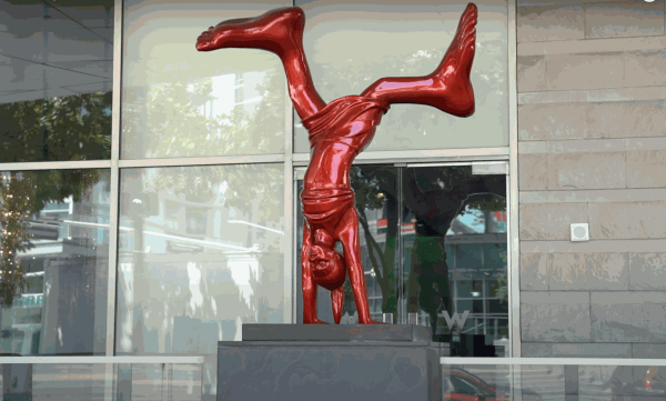 'La Nena' by Idan Zareski W Hotel Installation