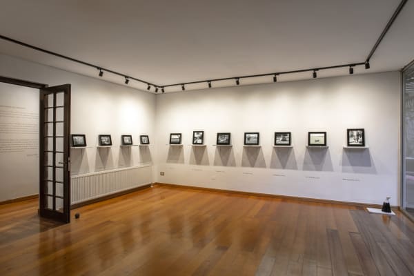 Installation view of Entre Héroes y Tumbas, solo exhibition by Coco González Lohse. Isabel Croxatto Galería. Santiago, Chile. June 2022. Photo: Andrés Figueroa.