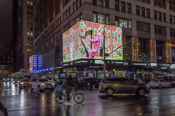 Street view of Josefinismo by Josefina Herrera at ZAZ Corner Times Square in New York, USA. Photo: ZAZ10TS.