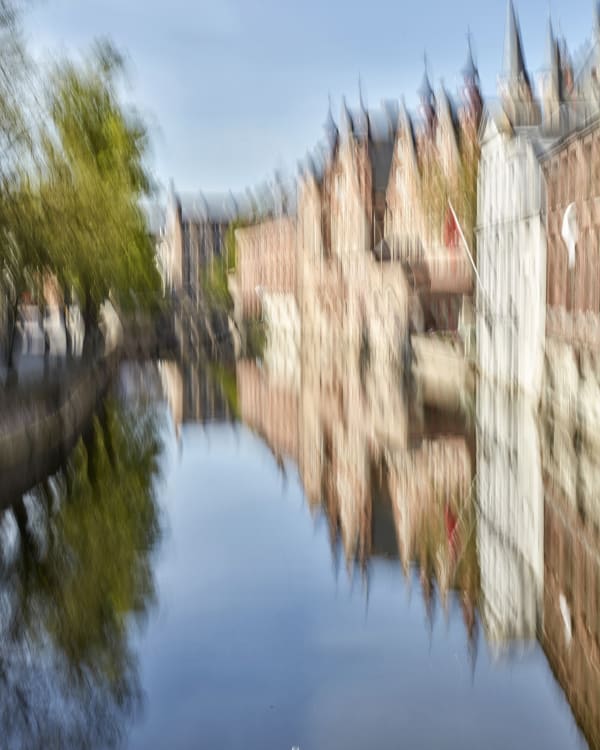 2020 04 16 Bruges Canals 1018