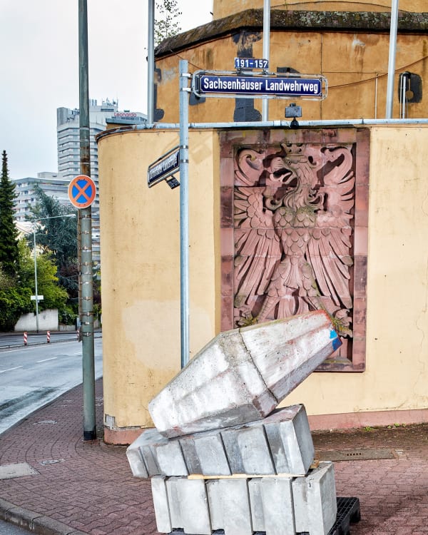 Jan De Cock Exhibition, Everything For You Frankfurt am Main, Sculpture Occupy Main Street