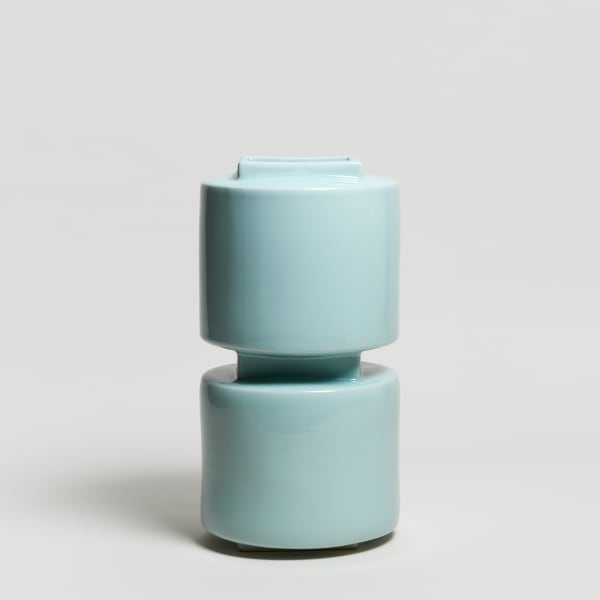 Katsuhito Nishikawa #018973 Libai wu / Friday (edition: 5), 1998-1999 Celadon / Celadon porcelain, cast 36 x 18 x 18 cm