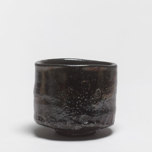 Shiro Tsujimura #000670 tea bowl (chawan), kuro-raku-type, Devon, England, 1993 Stoneware, black raku 10,5 x 11,5 cm