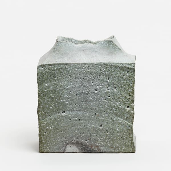 Yasuhisa Kohyama #022071 Danpen (Fragment), Vase, 2016 Steinzeug, Anagama-Brand 26 x 22,5 x 10 cm