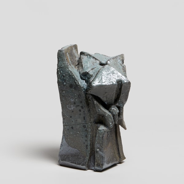 Shozo Michikawa #023004 Volcano Usu Sculpture Form, 2024 Steinzeug 23,5 x 15,5 cm