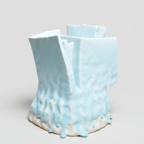 Masamichi Yoshikawa #021945 Kayho (Luxuriant pottery palace), 2019 Porzellan mit Seihakuji-Glasur 26,5 x 22 x 21,5 cm