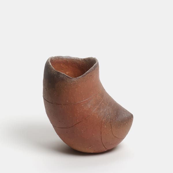 Yasuhisa Kohyama #021045 Suemono (antike Keramik), 2014 Steinzeug, Anagama-Brand 18,5 x 16 x 13 cm