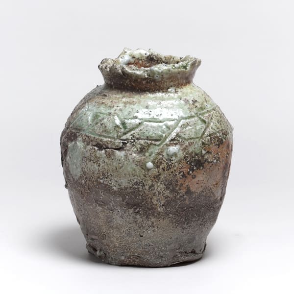 Kei Tanimoto #019304 Kleines Vorratsgefäß (uzukumaru), Iga-Typ, 2010 Steinzeug, natürlicher Ascheanflug (Anagama Brand) 20 x 16 cm