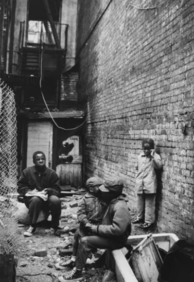 Gordon Parks Fontenelle Children Outside Their Harlem Tenement, Harlem, New York, 1967 gelatin silver print 24 x 20 inches Courtesy of the Gordon Parks Foundation ©The Gordon Parks Foundation