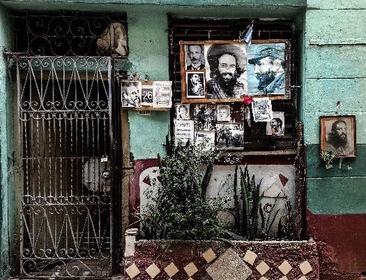 Lissette Solórzano Iconos Revolución, 2016 baryta archival pigment print 60 x 45 inches