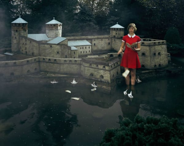 Julia Fullerton-Batten, Book, 2005, printed 2012